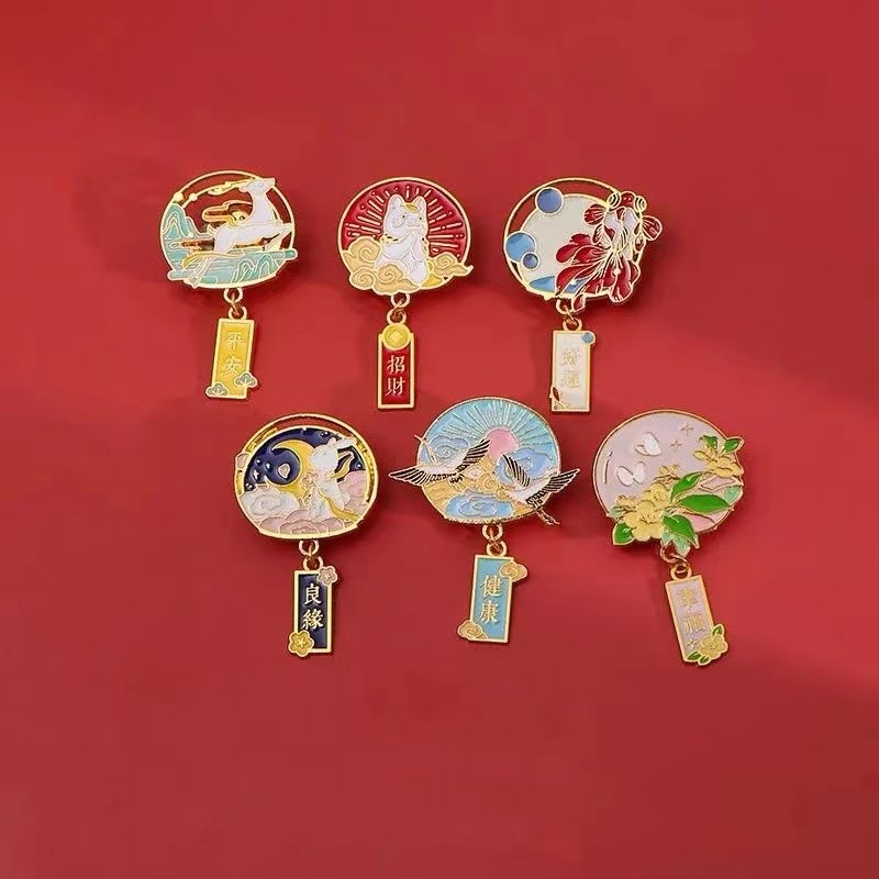 視覺定位uv打印機的出現(xiàn)讓金屬徽章uv打印更加便捷